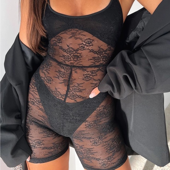 White fox dance on my own playsuit lace - Picture 2 of 5